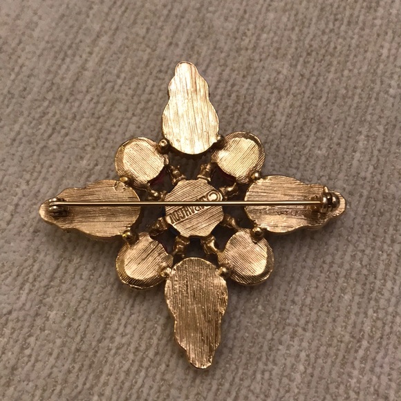 Sarah Coventry Red, White, Blue & gold brooch - Picture 3 of 7